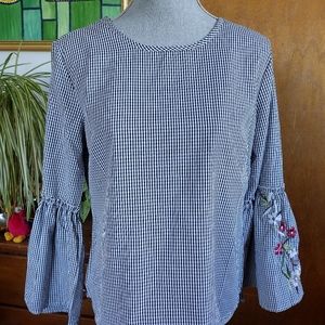 inseparable Women's Blouse Top Black White Check Embroidered Sleeve NWOT Sz S